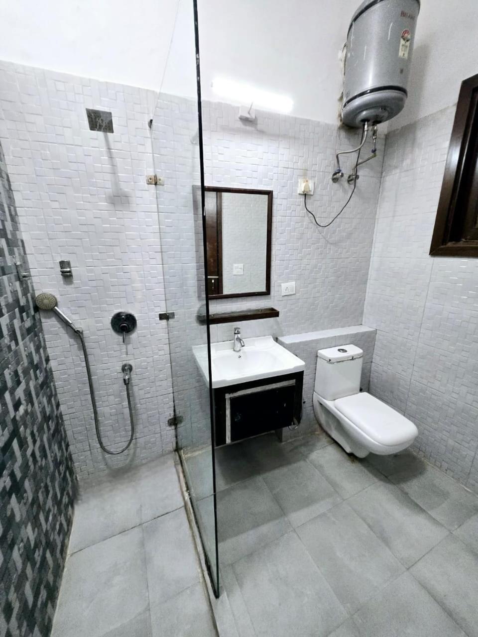 Couette-café Kd Plaza - Ignou Road Saket *